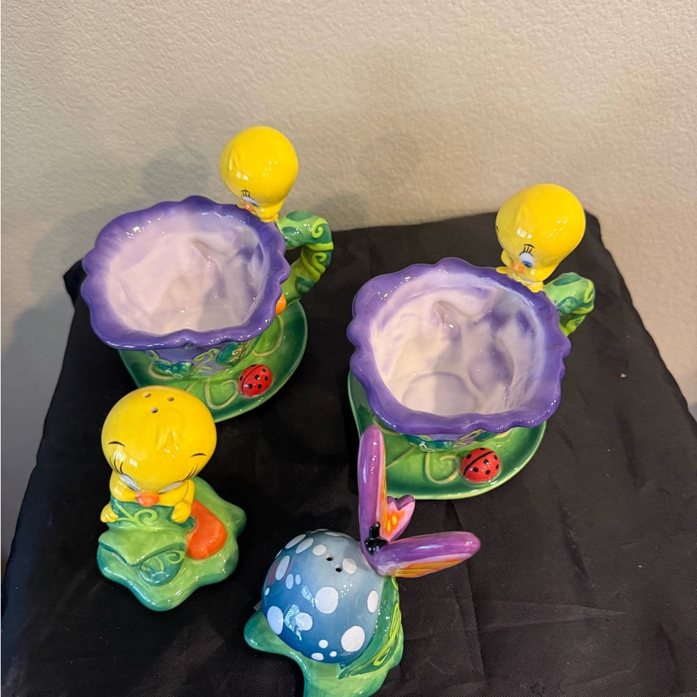 Warner Bros. Yellow and Purple Cartoon Character Planters